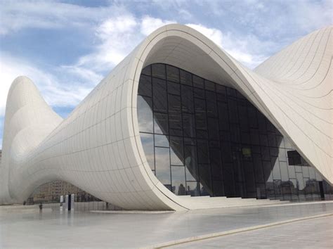 Baküde Bir Zaha Hadid Eseri Arkitera