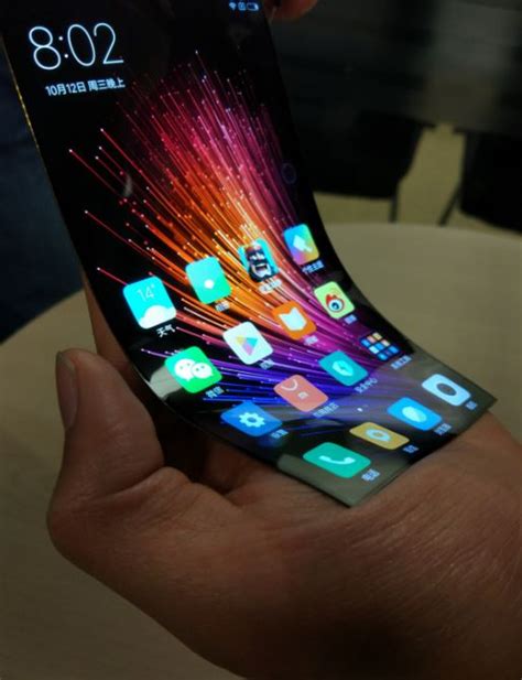 Xiaomi Working On Flexible Screens Too