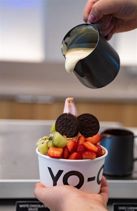 yo chi leads australias  frozen yoghurt boom  young ditch booze