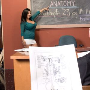 Intriguing Big Tits Photographs Showcasing The Exuberant Daylene Rio Nude Women Pics