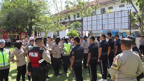 Hadapi Pemilu Gelar Latihan Dalmas Dan Sispamkota