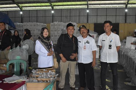 Tim Desk Pilkada Purbalingga Cek Kesiapan Logistik Pemilu Di Gudang Kpu