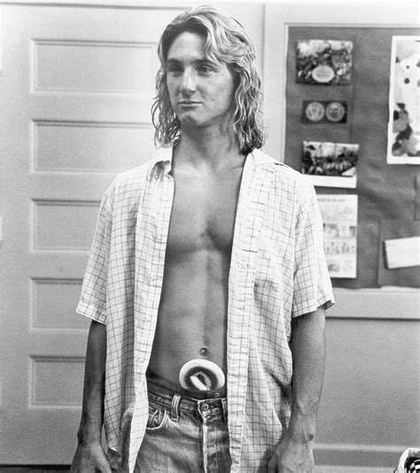 Jeff Spicoli, Sean Penn, 1982 : r/OldSchoolCool