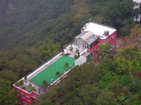 Hong Kong Expats Guide Where The Ultra Rich Buy Property In Hong Kong