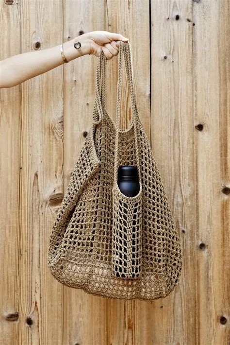 The Best Crochet Beach Bag Patterns For Days In The Sun And Sand