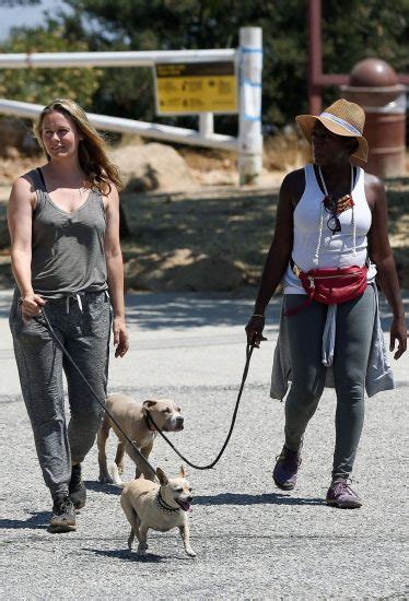 Alicia Silverstone Голые in LEAKED Sex Tape and Pics Фаппенинг