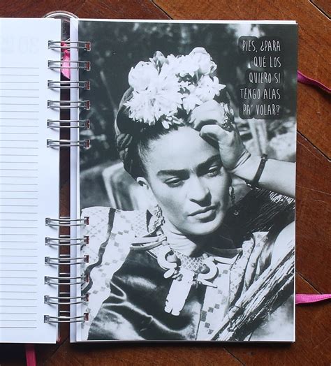 Agenda Frida Kahlo Diaria Con Separadores A Color Tela Tinta Papel