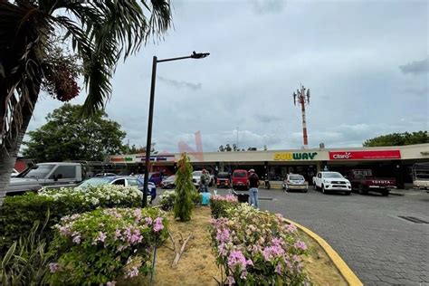 Se Renta módulo comercial en Plaza La Rocargo Km 8 Carretera Norte