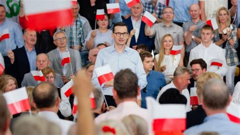 Premier Mateusz Morawiecki Odwiedzi W Pi Tek Pomorze Rodkowe Spotka