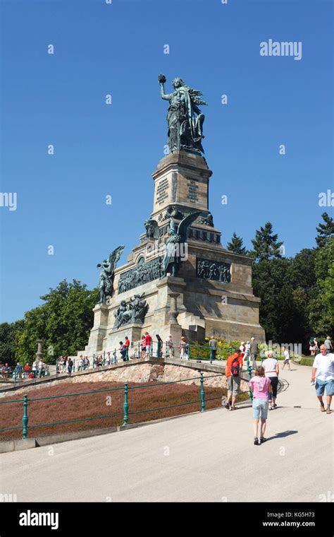 R Desheim Am Rhein The Niederwalddenkmal Monument Stock Photo Alamy