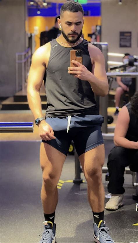 Pin De Pablo Alvarado En Gym Inspo Chicos Musculosos Hombres Chicas