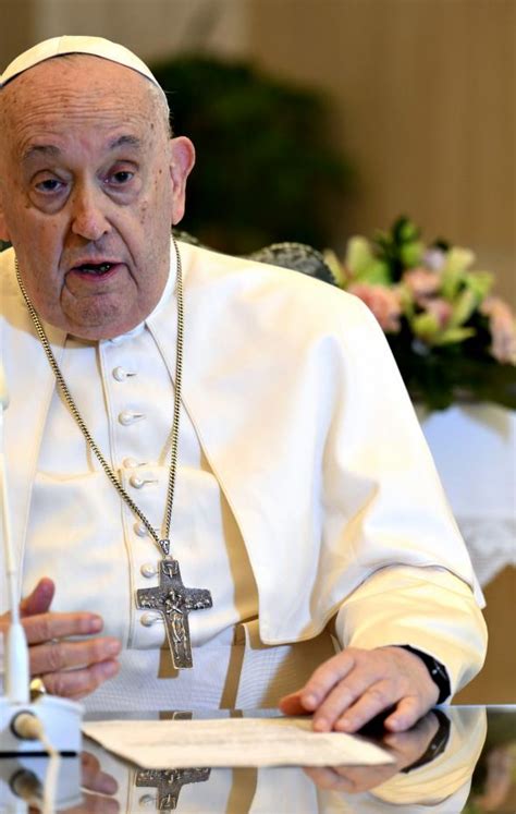 El Papa Vuelve A Suspender Su Agenda Debido A Un Resfriado