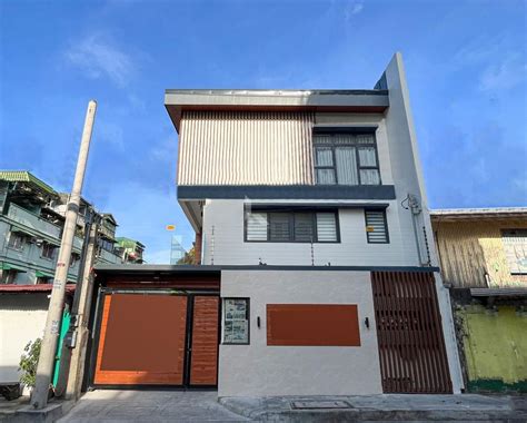 Modern Townhouse For Sale In Cubao Nr Boni Serrano Gateway Mall Compare