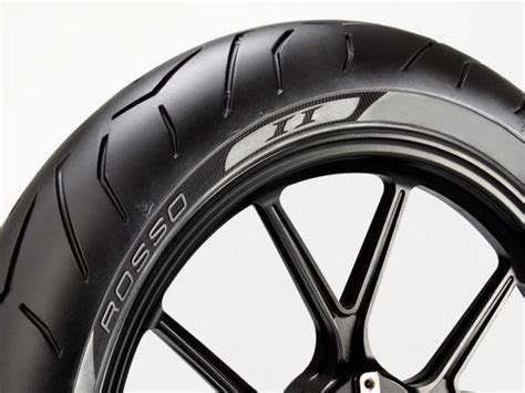 Pneu Pirelli 200 50 17 Diablo Rosso 2 Hayabusa Cbr 1000 R1 R 930 25