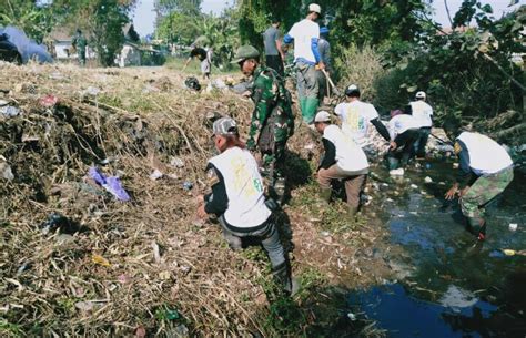 Satgas Citarum 21 02 Cileunyi Giat Komsos Bersihkan Sungai Cikeruh