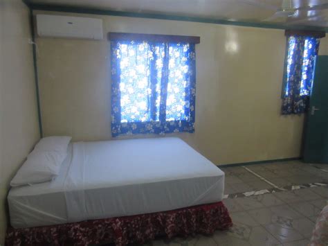 ESFAM HOTEL - Lodge Reviews (Tuvalu/Funafuti)