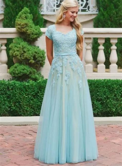 Mint Long Modest Prom Dresses 2019 With Cap Sleeves Beaded Lace