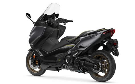 Yamaha Tmax Th Anniversary Makin Keren Lajumotor