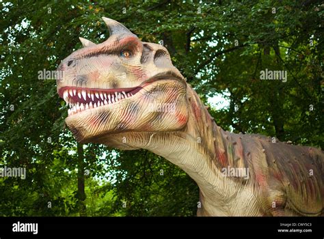 Modelo Realista De Dinosaurio Fotografías E Imágenes De Alta Resolución Alamy