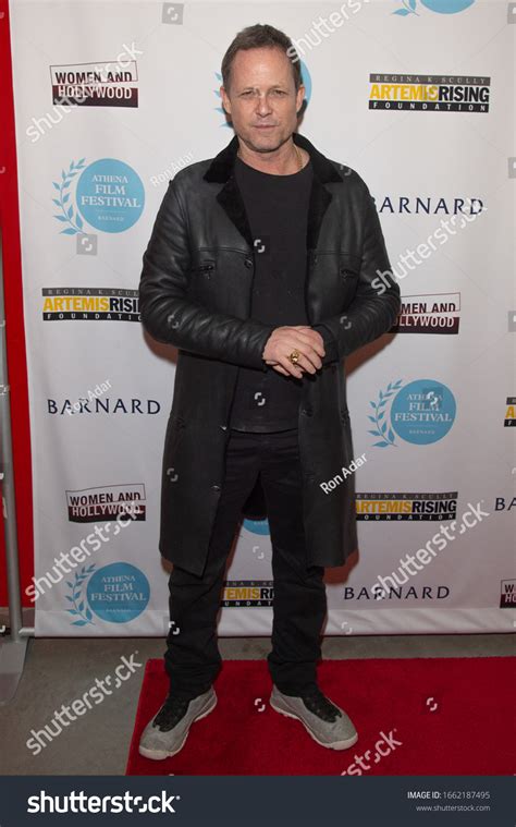 imagenes de dean winters imagenes fotos  vectores de stock