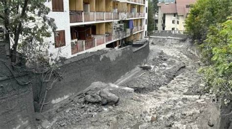 Esonda Torrente A Bardonecchia Torino Dopo Nubifragio 120 Sfollati E