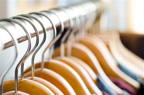 Why You Dont Want To Cut Your Own Closet Rod Hardware Decor