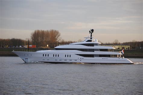 Yacht Vanish A Feadship Superyacht Charterworld Luxury Superyacht