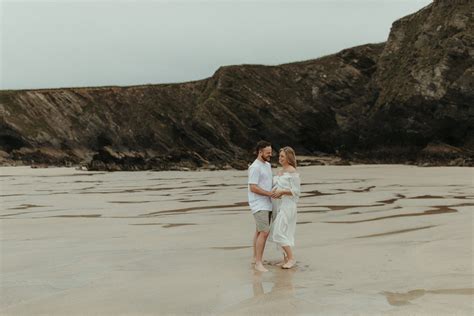 CORNWALL MATERNITY PHOTOGRAPHER Melanie Grace