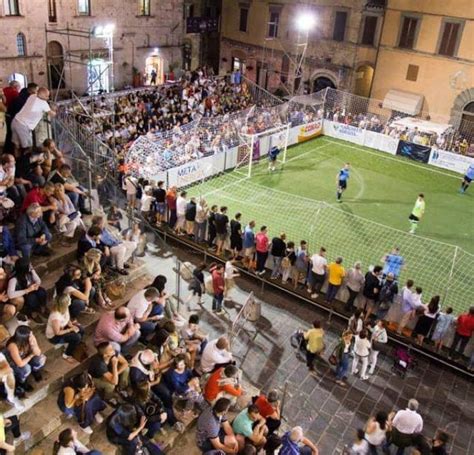 Torneo Dei Rioni La Rocca Si Accende