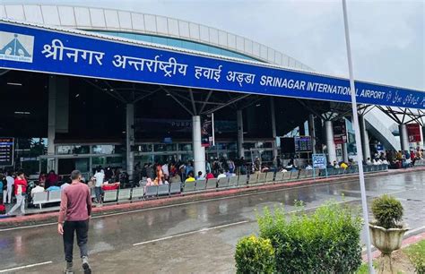 Srinagar Airport Faces Delays Due To Dense Fog Flight Ops Resume