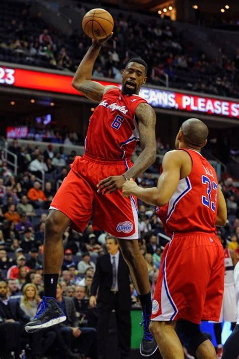 Deandre Jordan Dunk Over Brandon Knight Lights Up Twitter