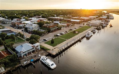 Tallahassee Magazine Events Food Culture Home And Style Coverage