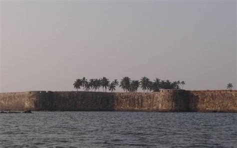 Sindhudurg Fort, History, Timings, Information & Entry Fee