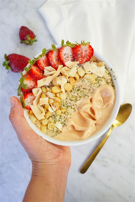 Strawberry Banana Smoothie Bowl Whitney E Rd