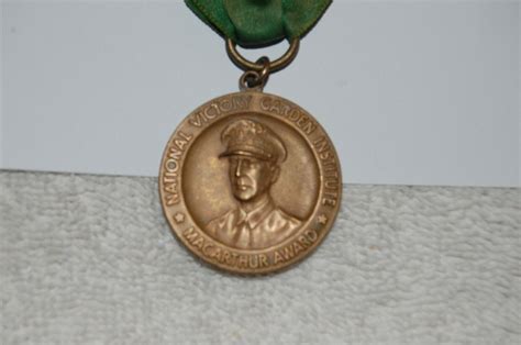 Bsa Macarthur Award National Victory Garden Institute Ww11 Medal