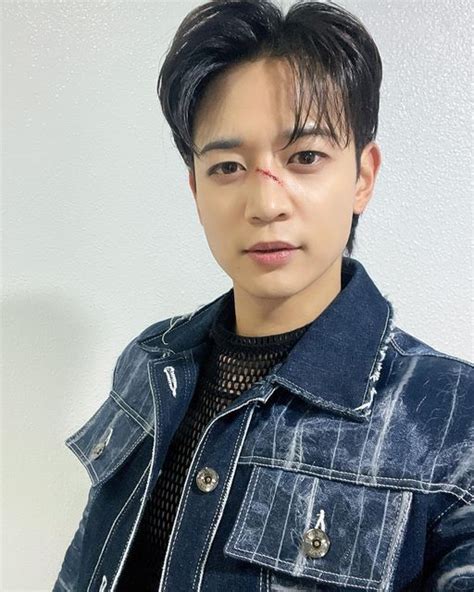 샤이니 SHINee Official on Instagram 인기가요 민호 MINHO choiminho