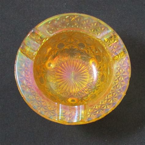 Le Smith Marigold Carnival Glass Caldron 17 Ashtray Kettle Carnival Glass