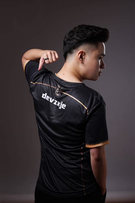 Điểm danh những streamer hot nhất hiện nay không chỉ tấu hài bá đạo mà kỹ năng cũng thuộc