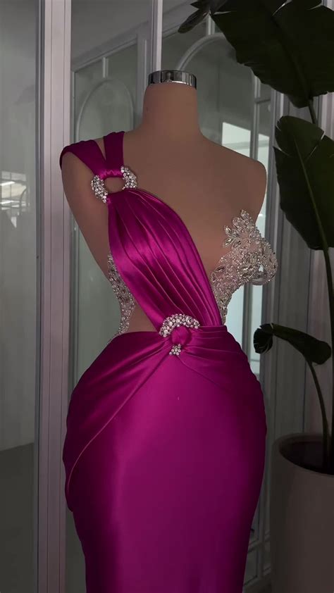 Pin By Maria Aparecida Dantas On Roupas Bordadas In 2024 Elegant