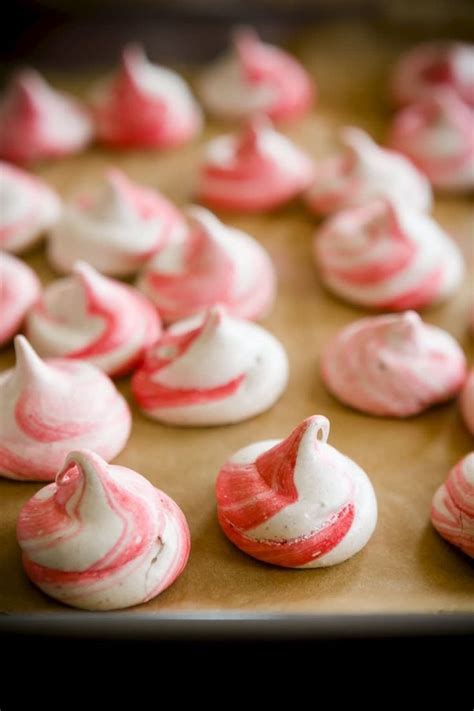 Strawberry Rhubarb Pie Meringues