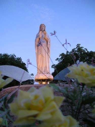 Virgin Of The Poor Banneux Mariette Beco Was 11 Yrs Old In January