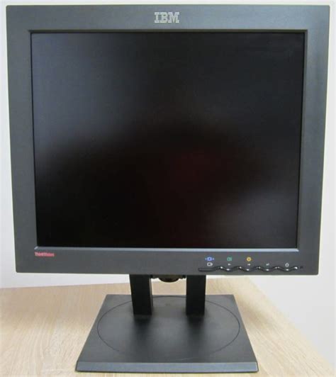 Lcd Monitor Ibm Thinkvision 17