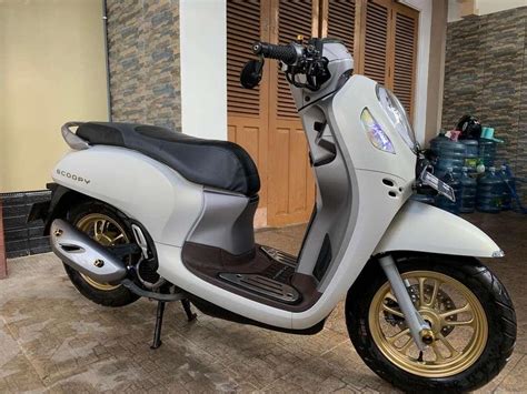 Honda Scoopy Prestige White 2021 Lacak Harga