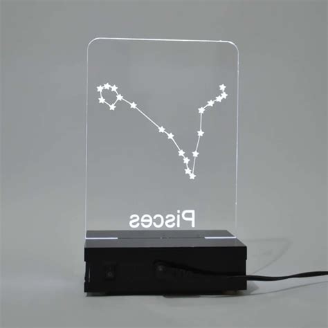 Abajur Signo Peixes Constelação De Acrílico Led Branco no Elo7