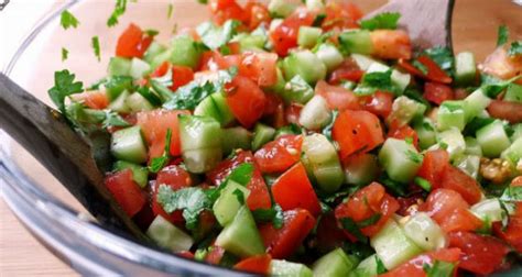 10 Receitas de Salada de Pepino - MundoBoaForma.com.br