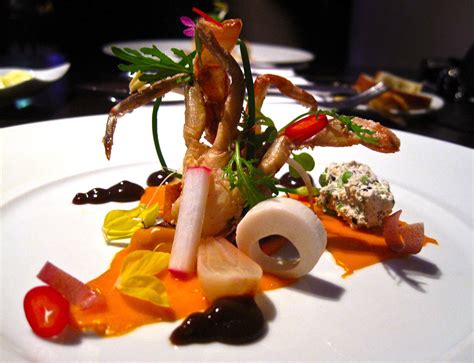 Alinea Restaurant in Chicago | chicagosbestrestaurant.com