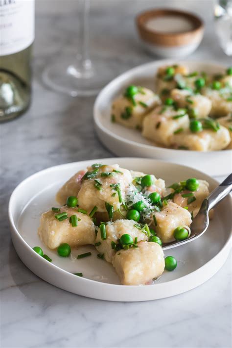 English Pea Gnocchi With White Wine Butter Sauce Le Petit Eats