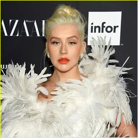 Christina Aguilera Recalls Losing Her Virginity Why She Waited Longer