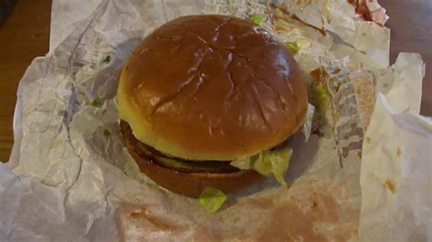 Burger King Bbq Bacon Crispy Chicken Sandwich Youtube