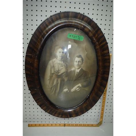 Antique Oval Picture And Frame Convex Glass